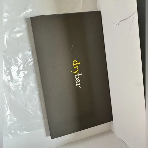 Perfect condition DryBar The Double Shot Blow-Dryer Brush - Picture 4 of 6